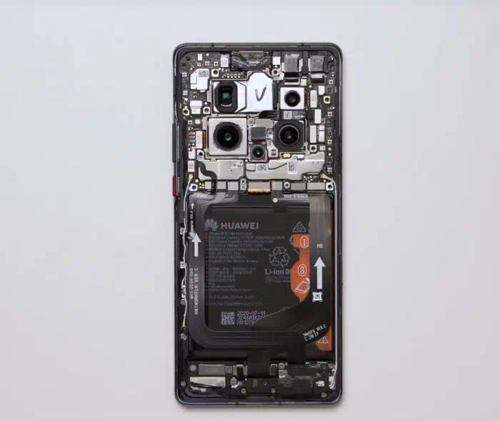 Huawei Mate 40 RS Internal Picture