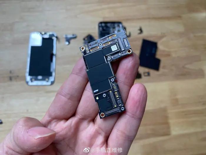 iPhone 12 Pro Max Motherboard