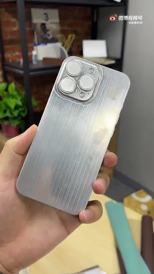 iPhone 13 Pro prototype