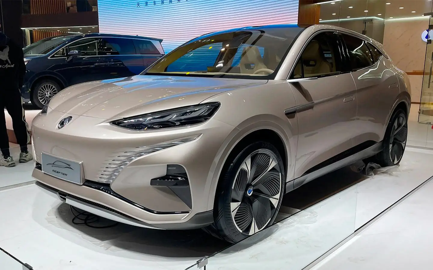 Denza N7